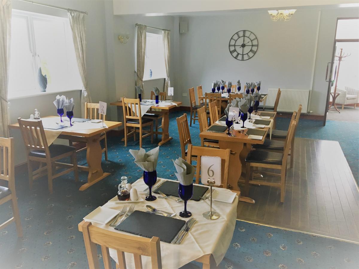 Nant-Y-Ffin Hotel Llandissilio Exteriér fotografie